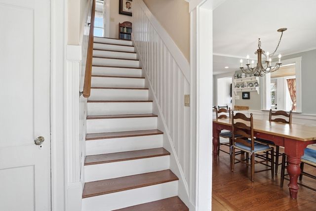 11 North Ave, Melrose, MA 02176