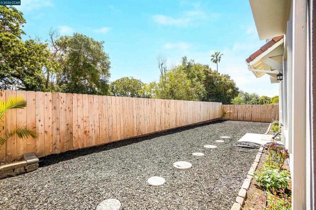 2722 2722 Cowell Rd, Concord, CA 94518