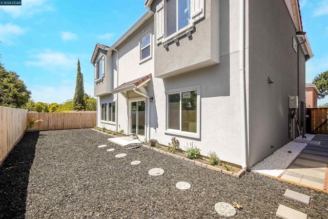 2722 2722 Cowell Rd, Concord, CA 94518