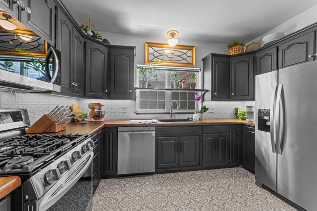 3450 Bonna Belle Court, Saint Cloud, MN 56301
