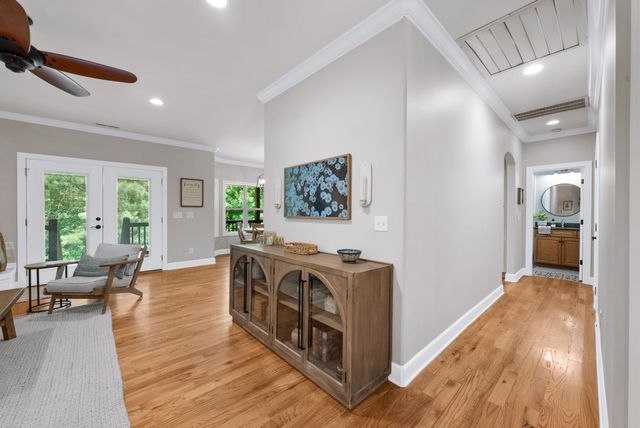 3352 R O Peach Road, Columbia, TN 38401
