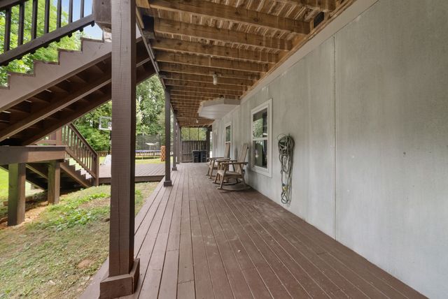 3352 R O Peach Road, Columbia, TN 38401