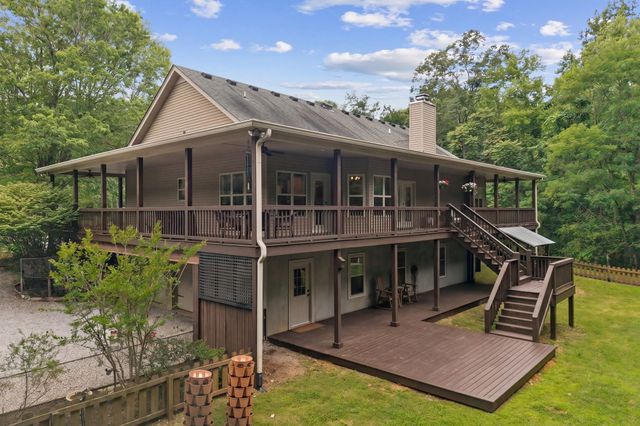 3352 R O Peach Road, Columbia, TN 38401