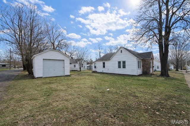 360 W 5th Street, Lebanon, MO 65536