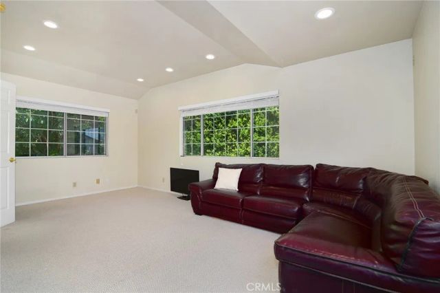 6347 Wynne Avenue, Tarzana, CA 91335