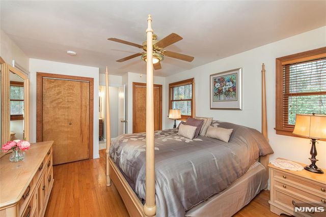 4 Oak Ridge, North Caldwell, NJ 07006