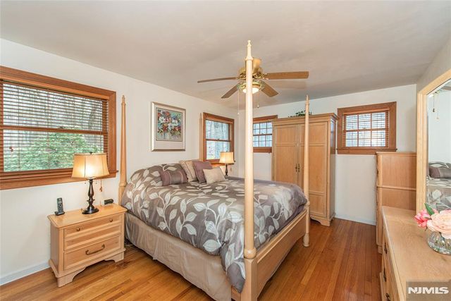 4 Oak Ridge, North Caldwell, NJ 07006