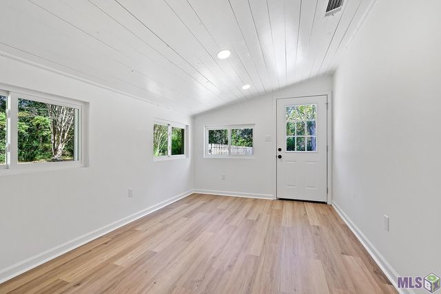 5163 Abelia Dr, Baton Rouge, LA 70808