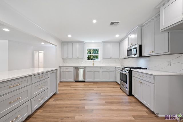 5163 Abelia Dr, Baton Rouge, LA 70808