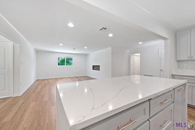 5163 Abelia Dr, Baton Rouge, LA 70808