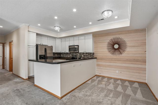 1655 34th Avenue SW 1, Altoona, IA 50009