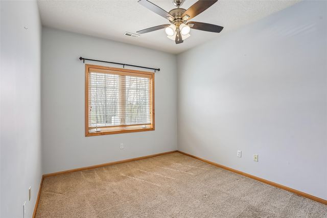 1655 34th Avenue SW 1, Altoona, IA 50009