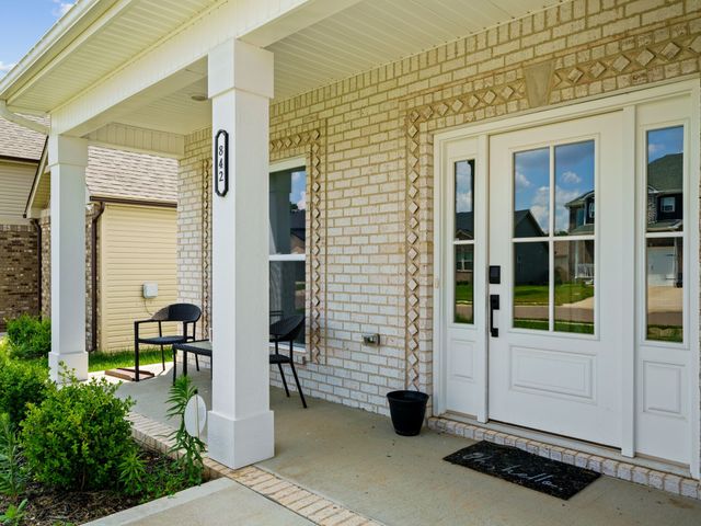 842 Burley Barn Rd, Clarksville, TN 37042