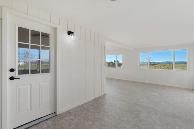 22809 Venzke Road, Cottonwood, CA 96022