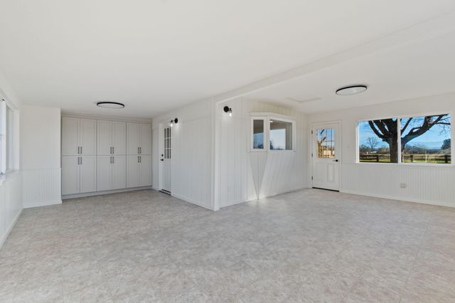 22809 Venzke Road, Cottonwood, CA 96022