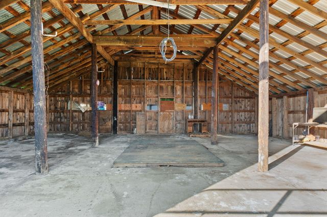 22809 Venzke Road, Cottonwood, CA 96022