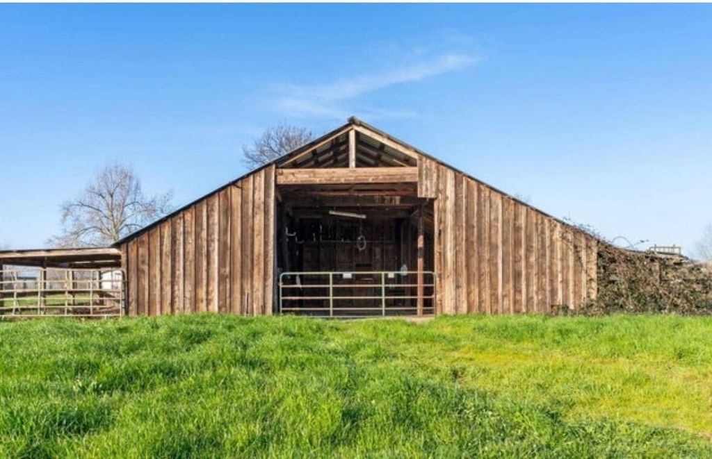 22809 Venzke Road, Cottonwood, CA 96022