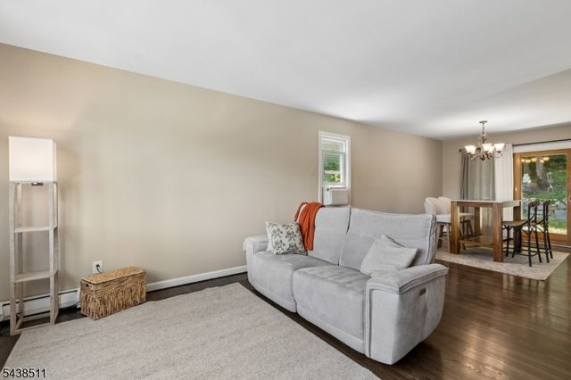 26 Valley View Dr, Rockaway Twp., NJ 07866