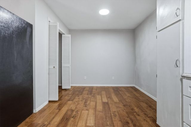 5734 Arthington Street, Houston, TX 77053