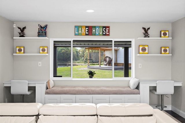 10525 HOMESTEAD DRIVE, Tampa, FL 33618