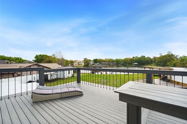 10525 HOMESTEAD DRIVE, Tampa, FL 33618