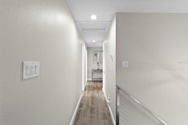 10525 HOMESTEAD DRIVE, Tampa, FL 33618