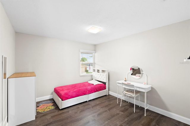 10525 HOMESTEAD DRIVE, Tampa, FL 33618