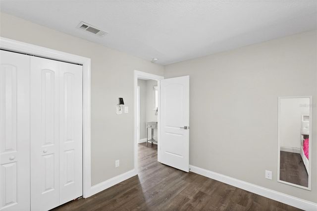 10525 HOMESTEAD DRIVE, Tampa, FL 33618