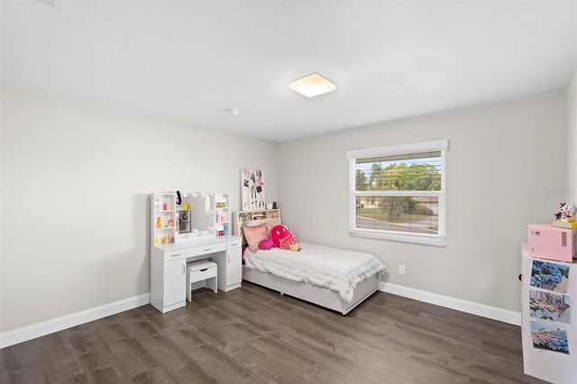 10525 HOMESTEAD DRIVE, Tampa, FL 33618