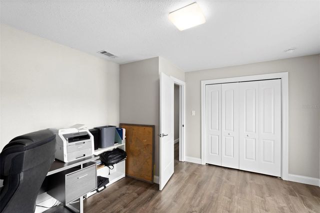 10525 HOMESTEAD DRIVE, Tampa, FL 33618