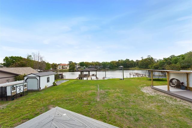 10525 HOMESTEAD DRIVE, Tampa, FL 33618