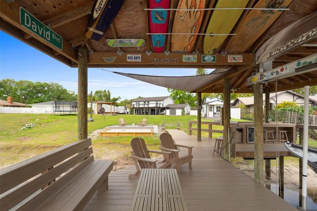 10525 HOMESTEAD DRIVE, Tampa, FL 33618