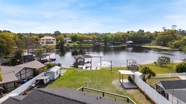 10525 HOMESTEAD DRIVE, Tampa, FL 33618