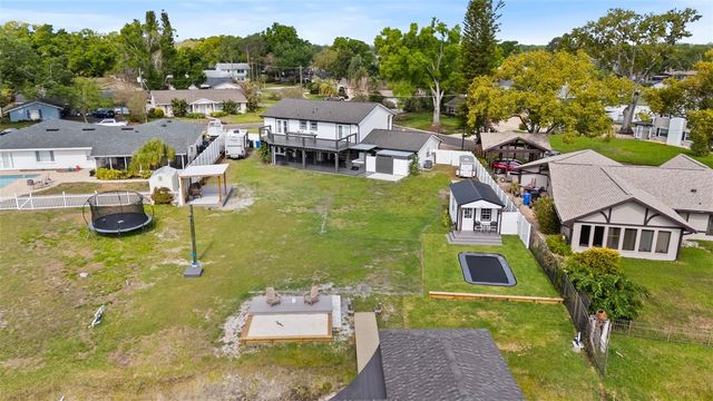 10525 HOMESTEAD DRIVE, Tampa, FL 33618