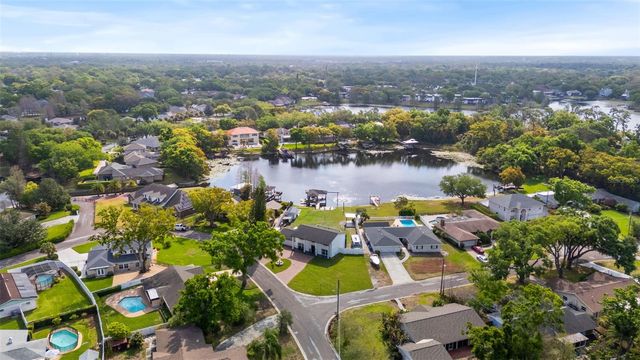 10525 HOMESTEAD DRIVE, Tampa, FL 33618