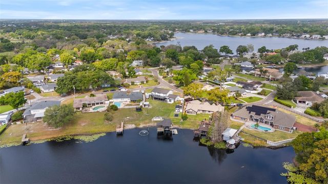 10525 HOMESTEAD DRIVE, Tampa, FL 33618