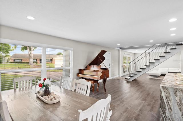 10525 HOMESTEAD DRIVE, Tampa, FL 33618