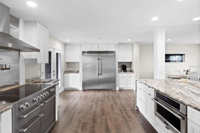 10525 HOMESTEAD DRIVE, Tampa, FL 33618