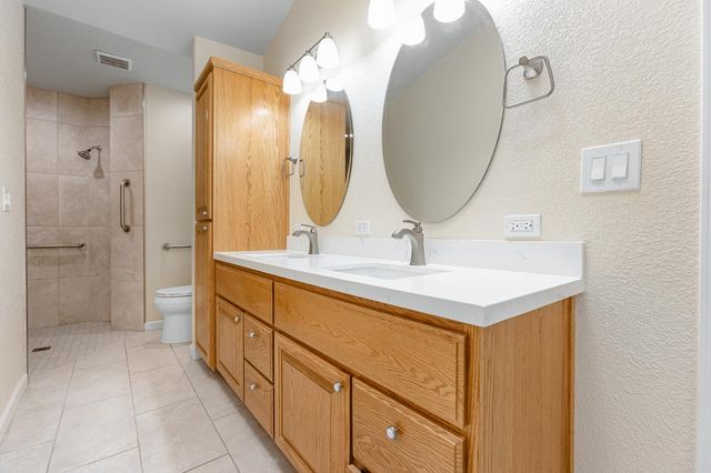 2800 E Linwood Ave, Turlock, CA 95380