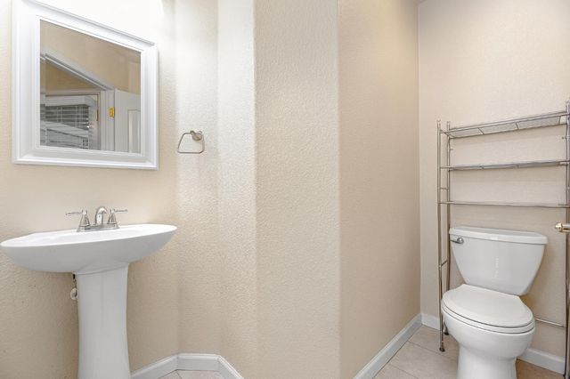 2800 E Linwood Ave, Turlock, CA 95380