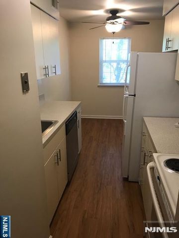 360 Knickerbocker Road 21, Dumont, NJ 07628