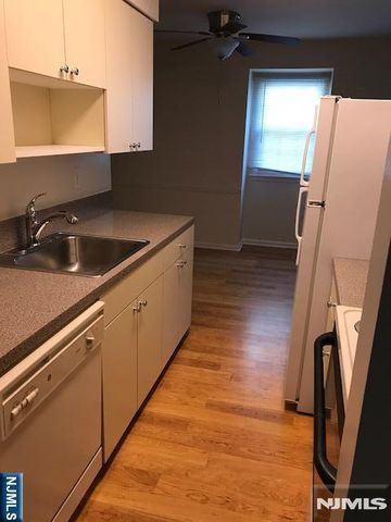360 Knickerbocker Road 21, Dumont, NJ 07628