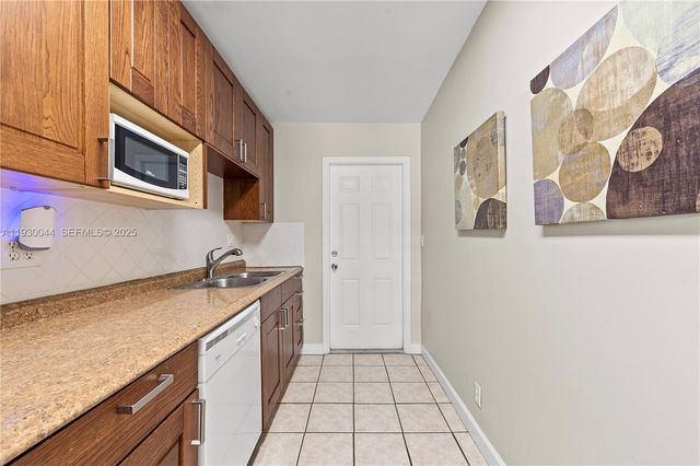 1125 NE 5th Ave 1, Fort Lauderdale, FL 33304