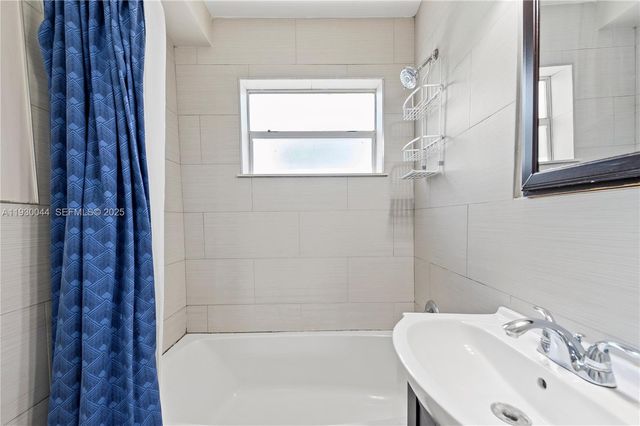 1125 NE 5th Ave 1, Fort Lauderdale, FL 33304