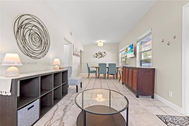 1125 NE 5th Ave 1, Fort Lauderdale, FL 33304