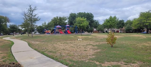 4527 Chapman Street, The Colony, TX 75056