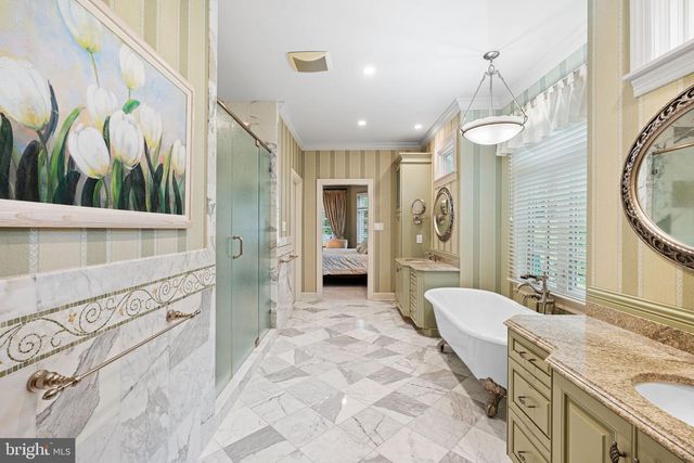 2 LOUCROFT AVE, Haddon Heights, NJ 08035