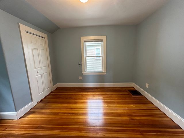 17 Russell Rd, Winchester, MA 01890