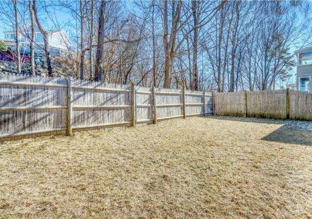17 Russell Rd, Winchester, MA 01890