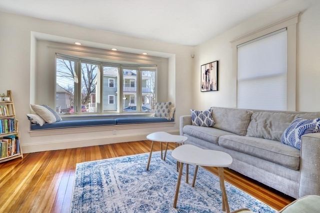 17 Russell Rd, Winchester, MA 01890
